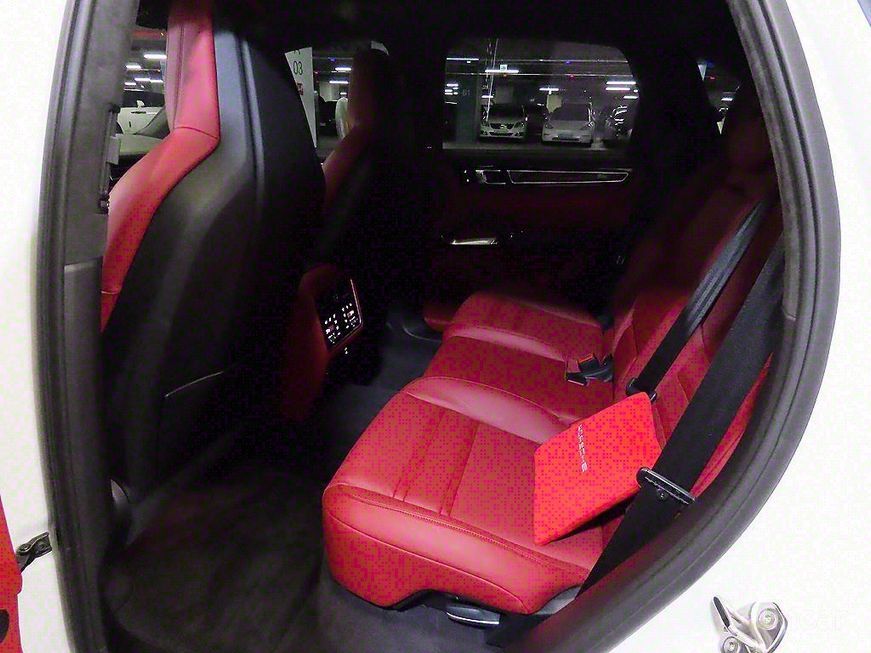 Porsche Cayenne - фото 6