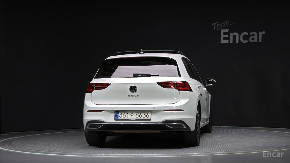 Volkswagen Golf - фото 3