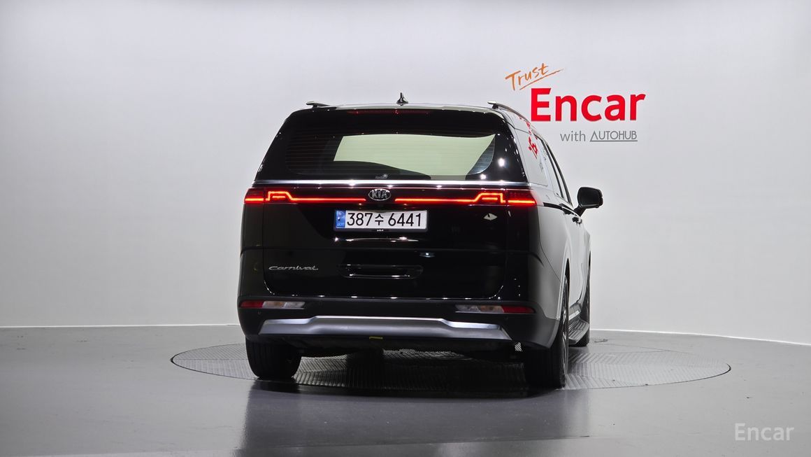 Kia Carnival - фото 3