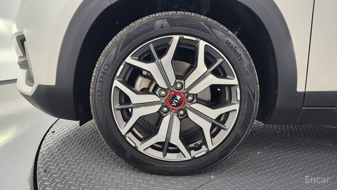 Kia Seltos - фото 4