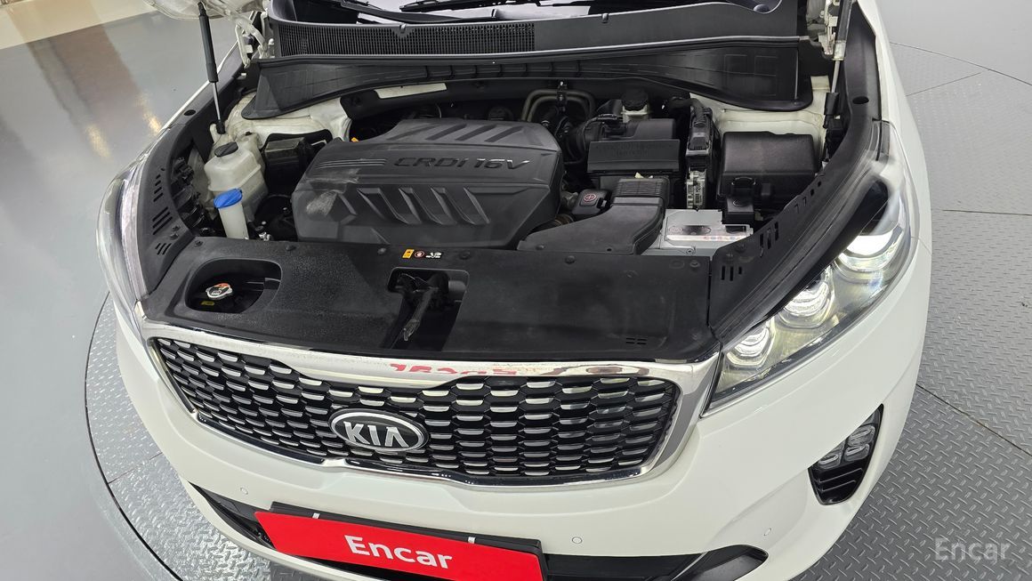 Kia Sorento - фото 5