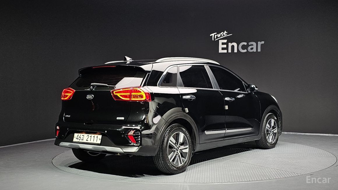 Kia Niro - фото 1