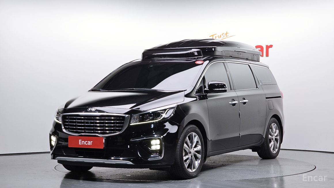Kia Carnival - фото 0