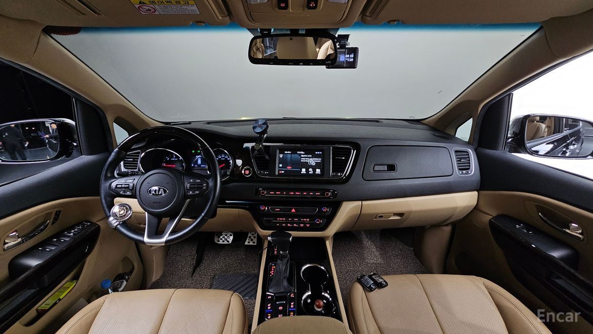 Kia Carnival - фото 6