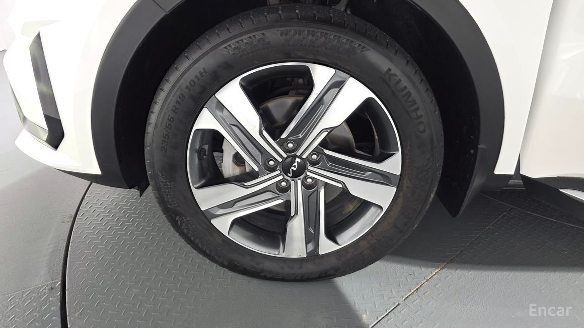 Kia Sorento - фото 4