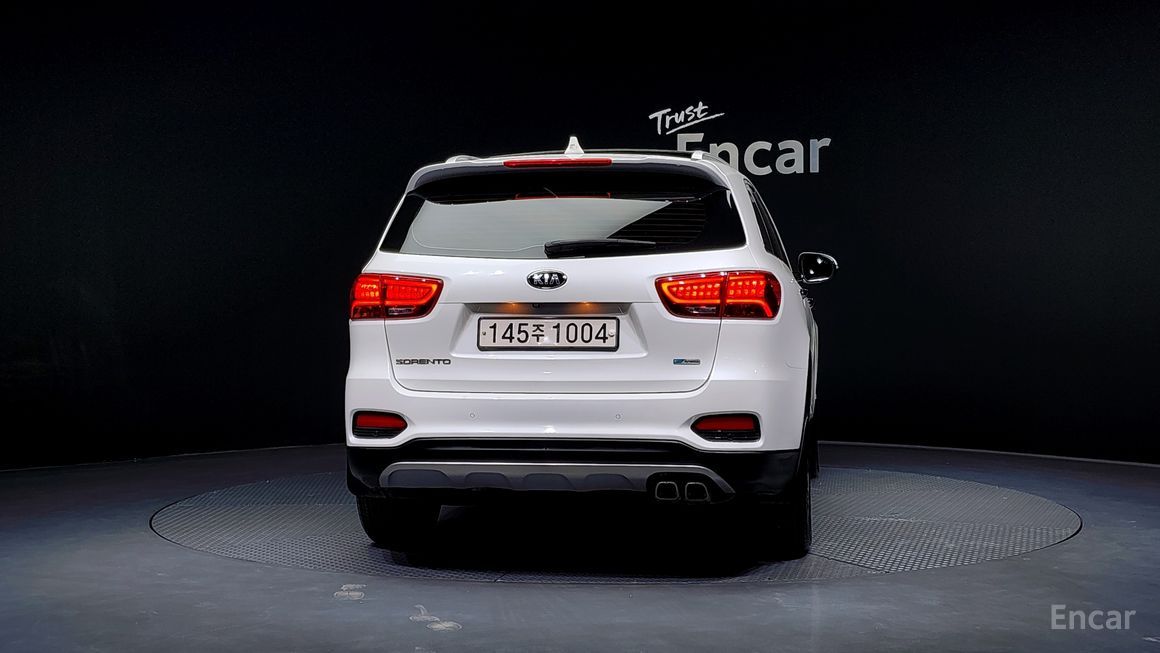 Kia Sorento - фото 3