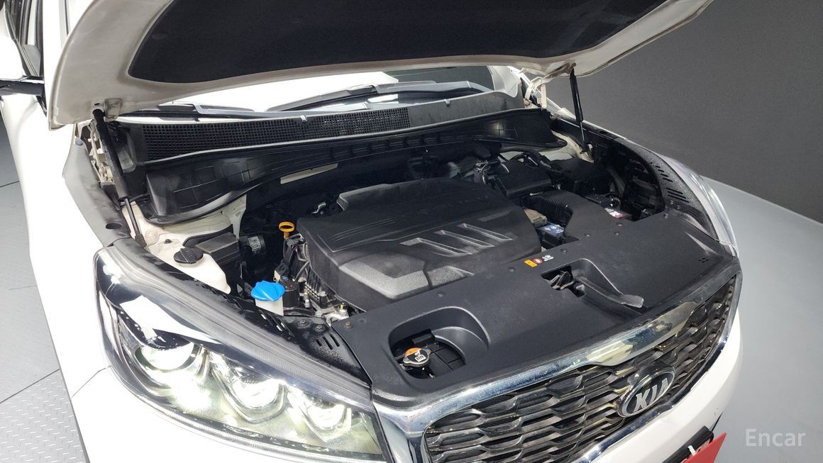 Kia Sorento - фото 5