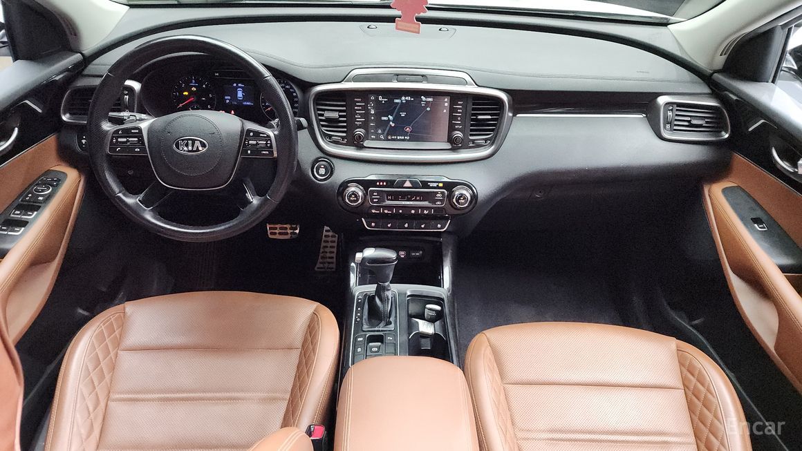 Kia Sorento - фото 6