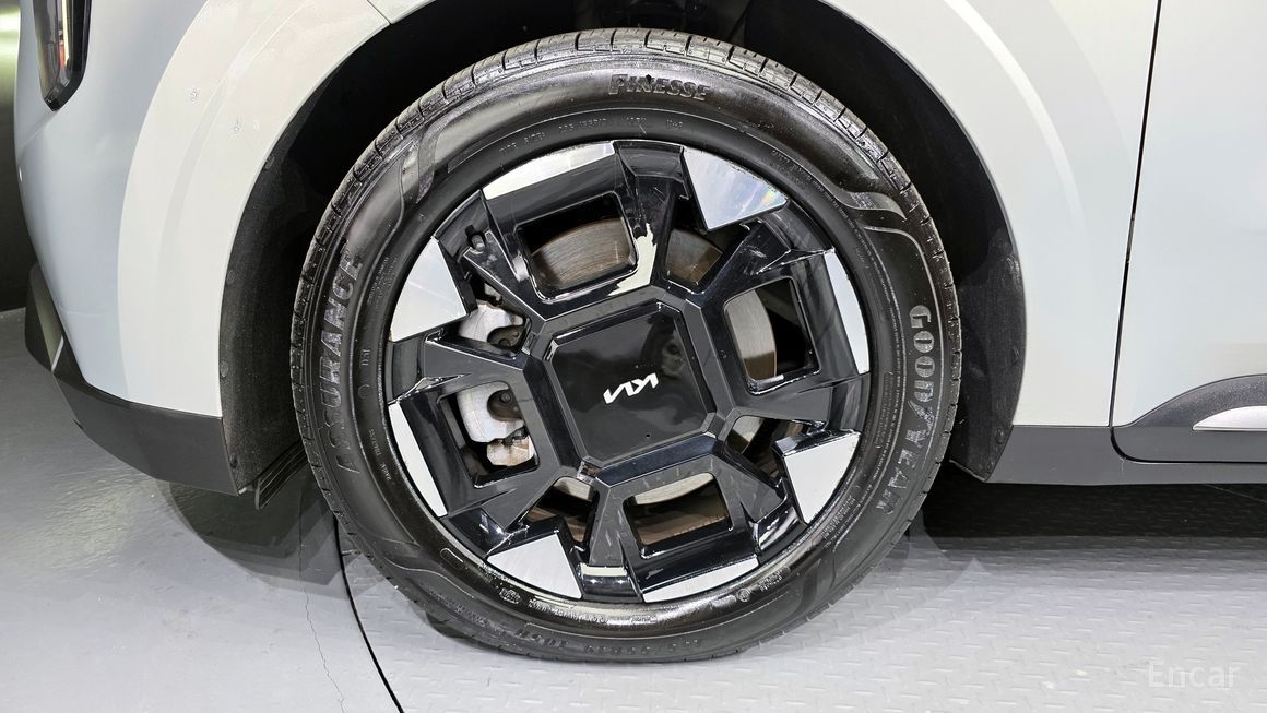 Kia Carnival - фото 4