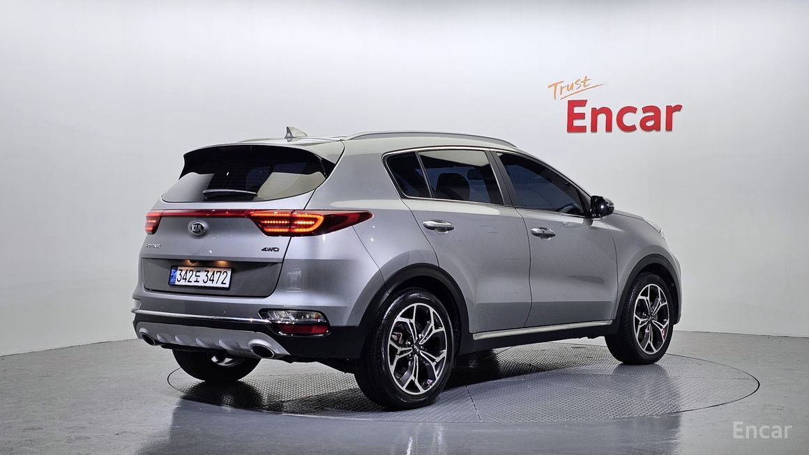 Kia Sportage - фото 1