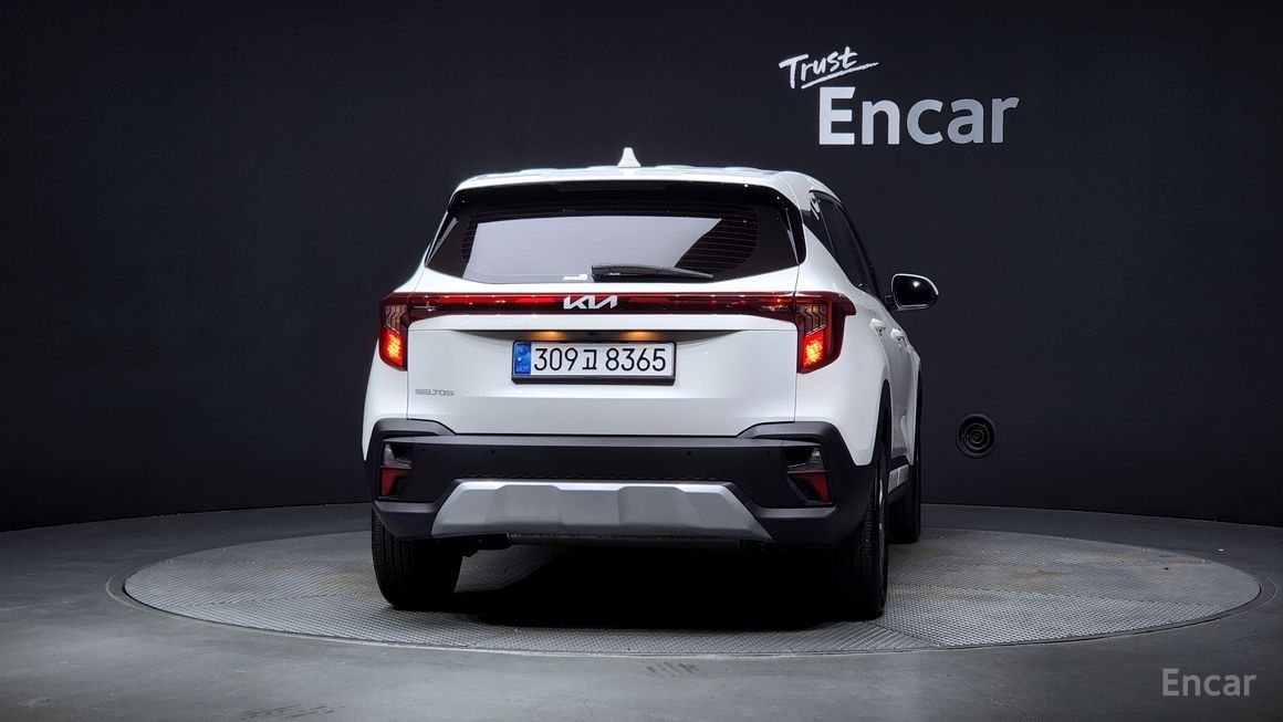 Kia Seltos - фото 3