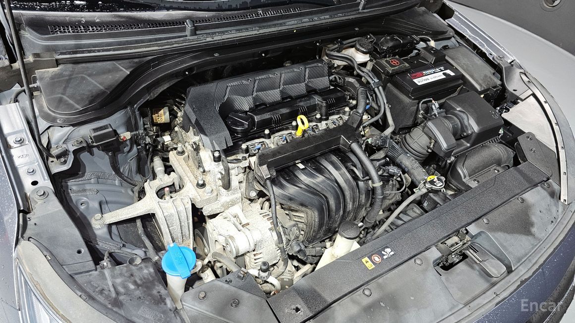 Hyundai Avante - фото 5