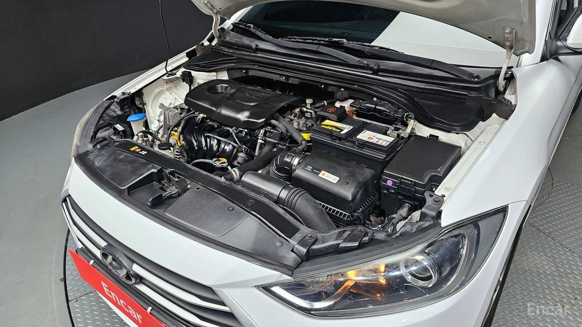 Hyundai Avante - фото 5