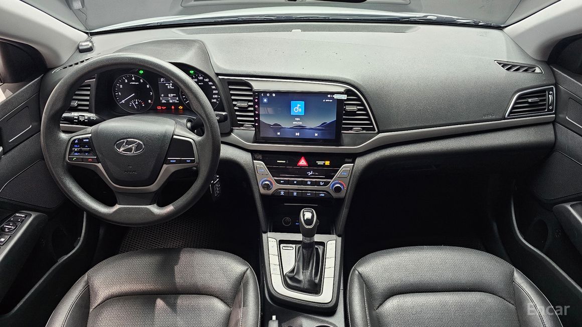 Hyundai Avante - фото 6