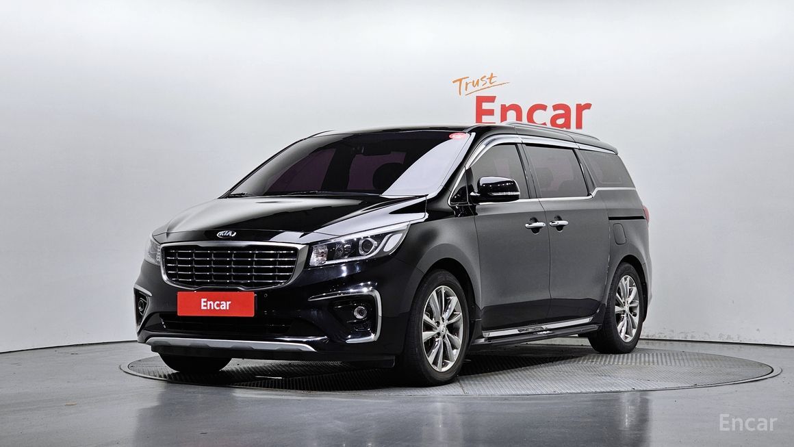 Kia Carnival - фото 0