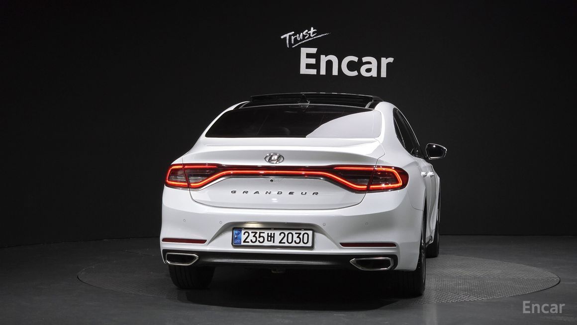 Hyundai Grandeur - фото 3