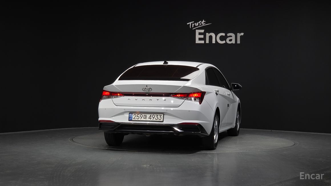 Hyundai Avante - фото 3