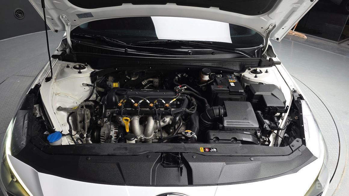 Hyundai Avante - фото 5