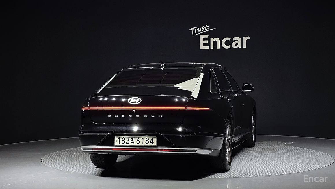 Hyundai Grandeur - фото 3