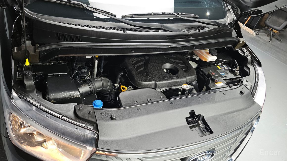 Hyundai Starex - фото 5