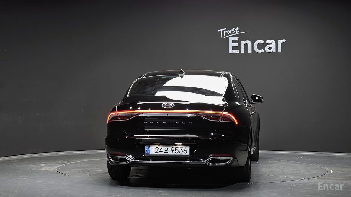 Hyundai Grandeur - фото 3