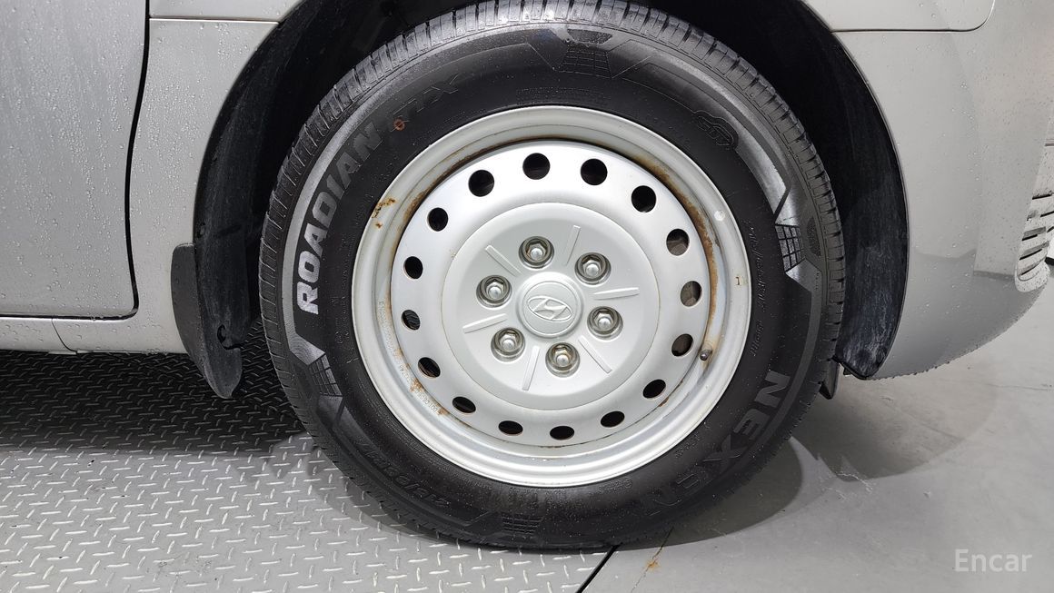 Hyundai Staria - фото 4