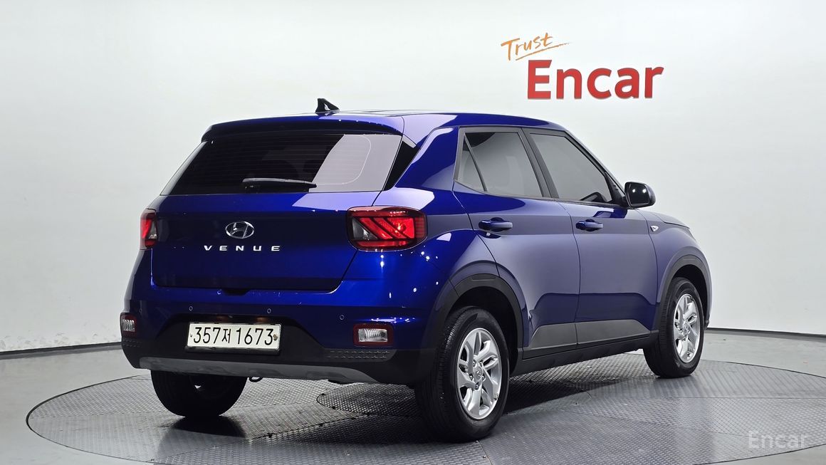 Hyundai Venue - фото 1