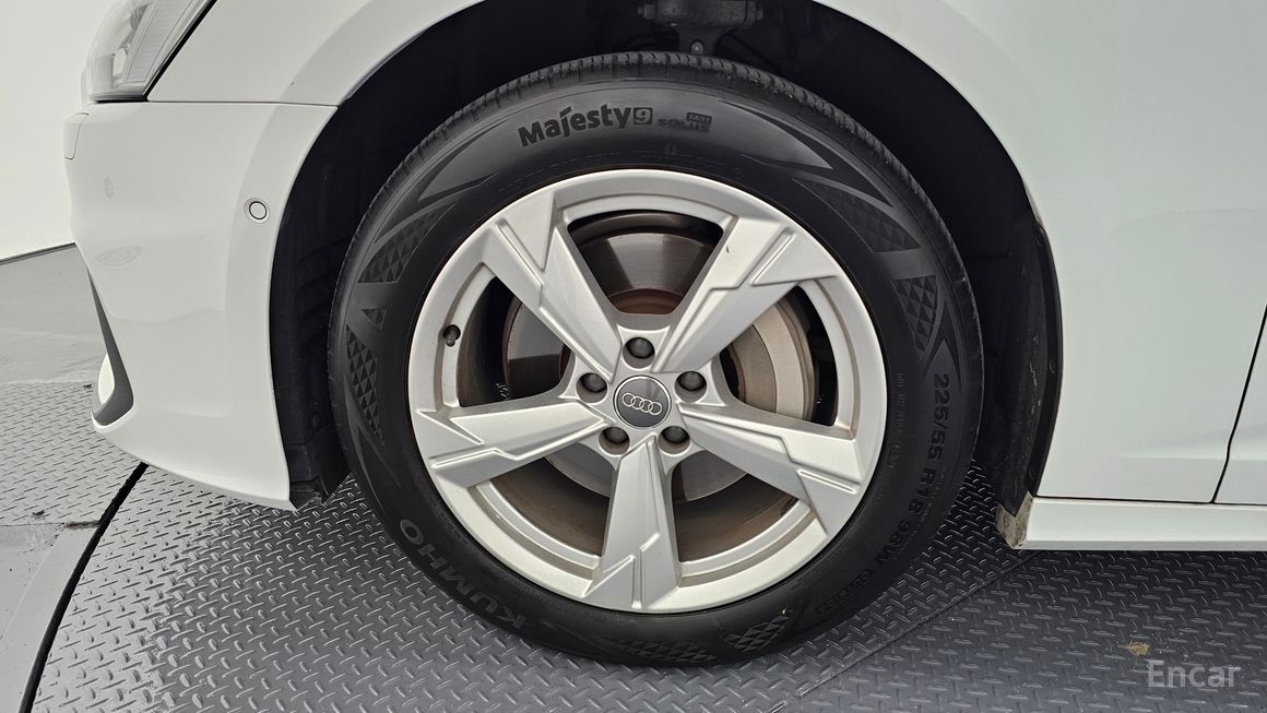 Audi A6 - фото 4