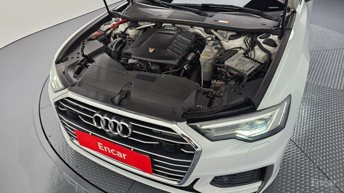 Audi A6 - фото 5