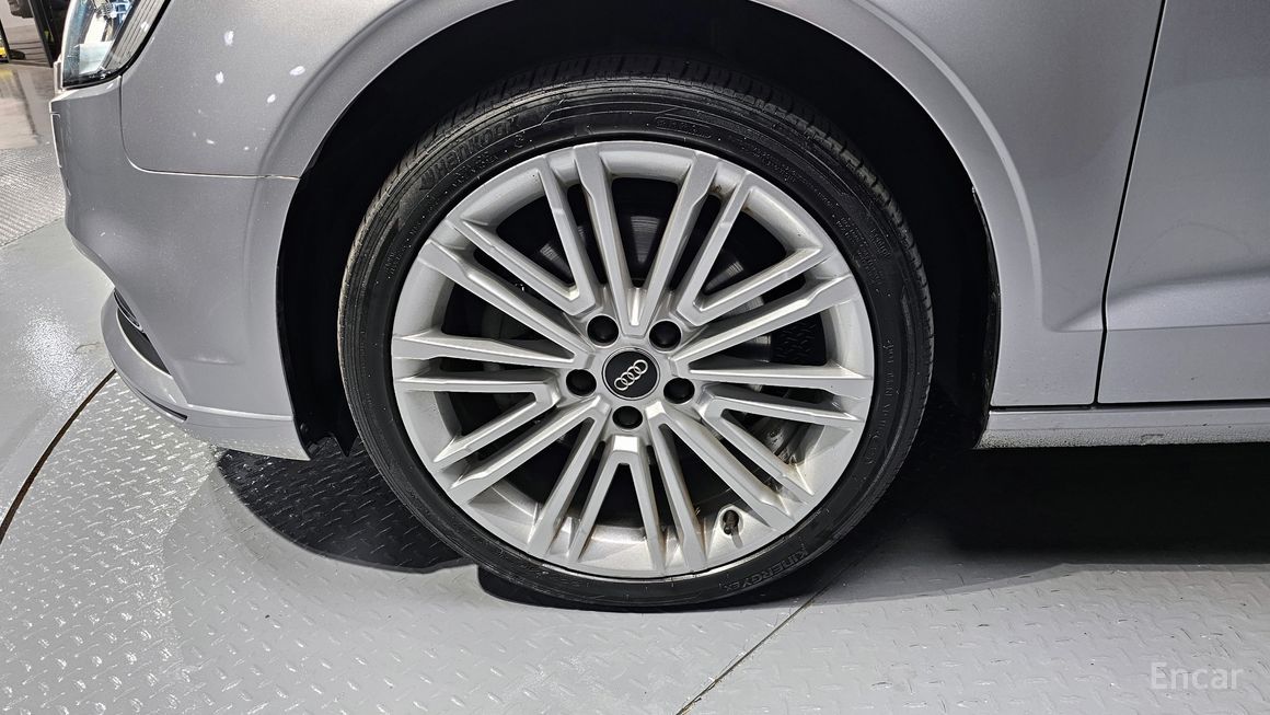 Audi A3 - фото 4