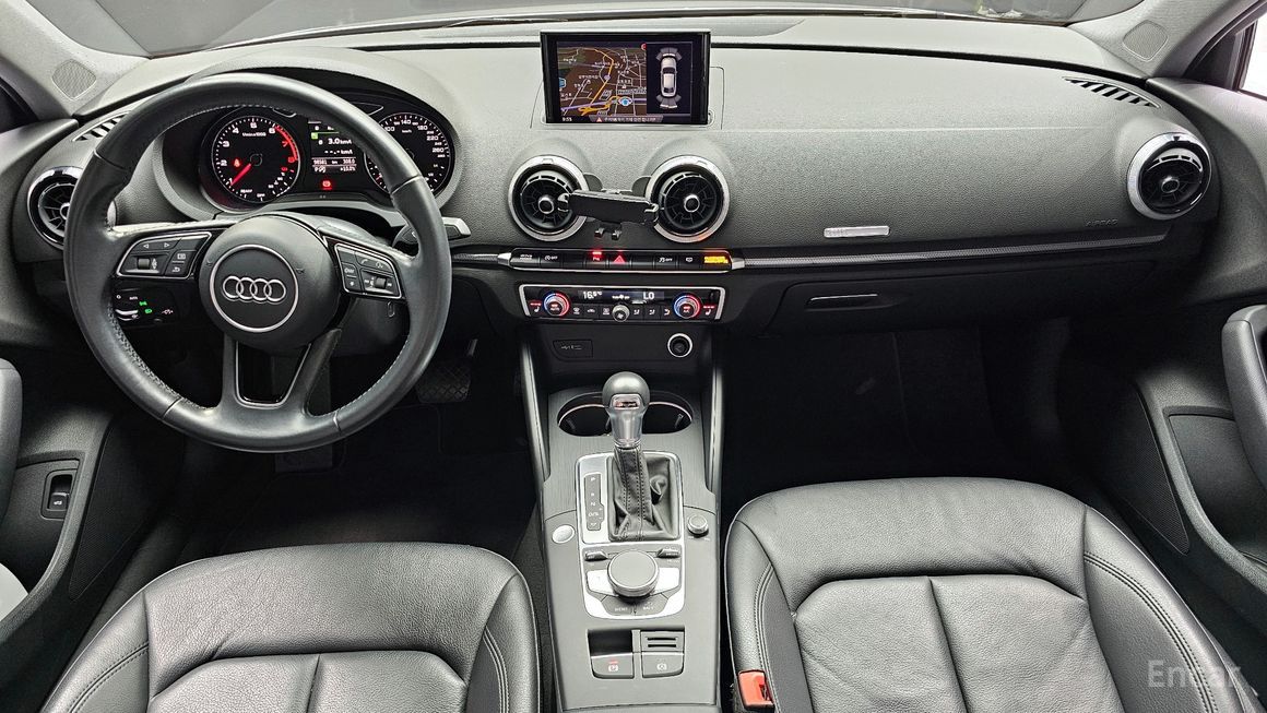 Audi A3 - фото 6