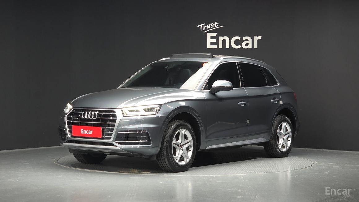 Audi Q5 - фото 0