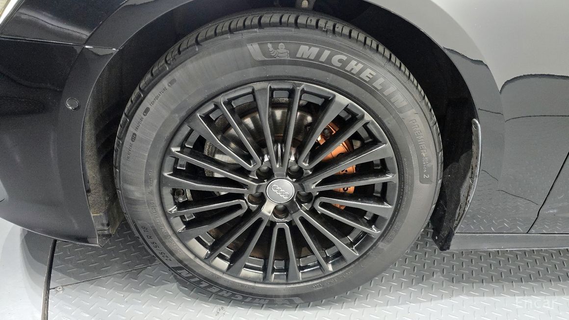 Audi A6 - фото 4