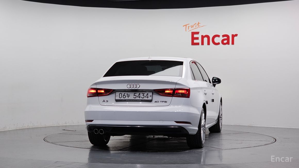 Audi A3 - фото 3