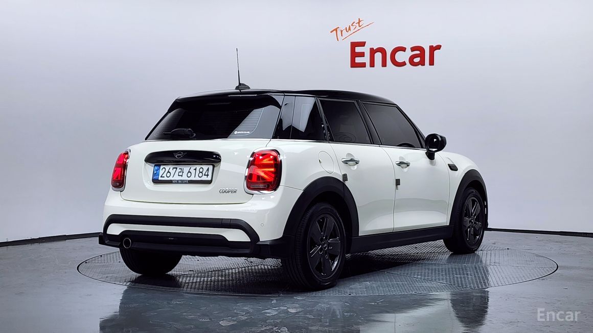 Mini Cooper - фото 1