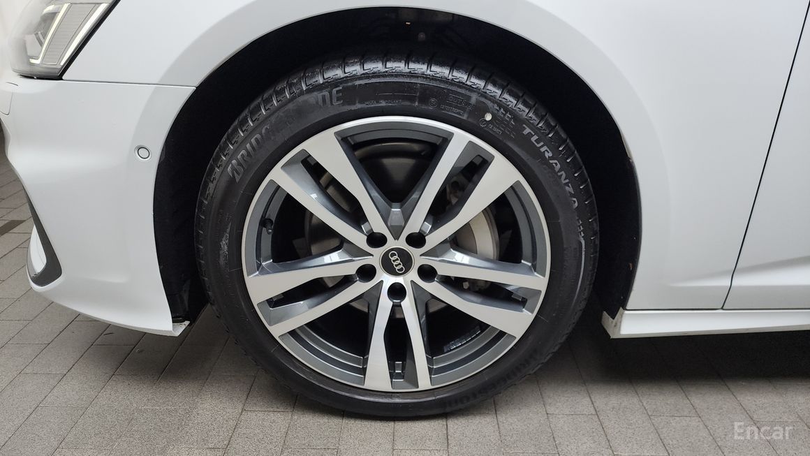 Audi A6 - фото 4