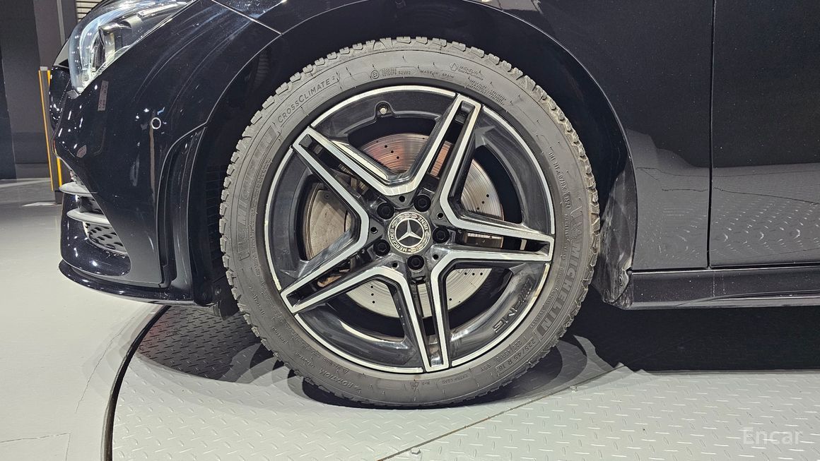 Mercedes-Benz CLA-Class - фото 4