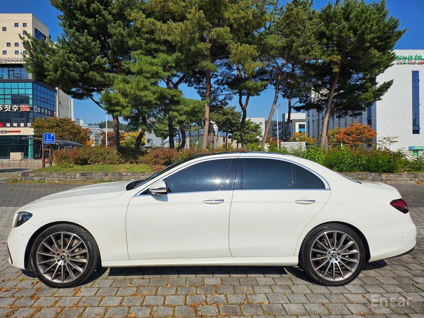 Mercedes-Benz E-Class - фото 3