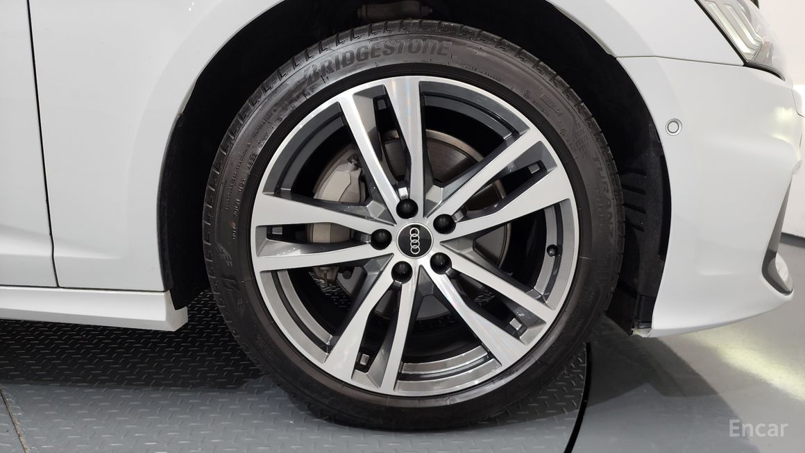 Audi A6 - фото 4