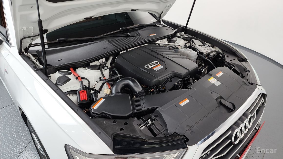 Audi A6 - фото 5