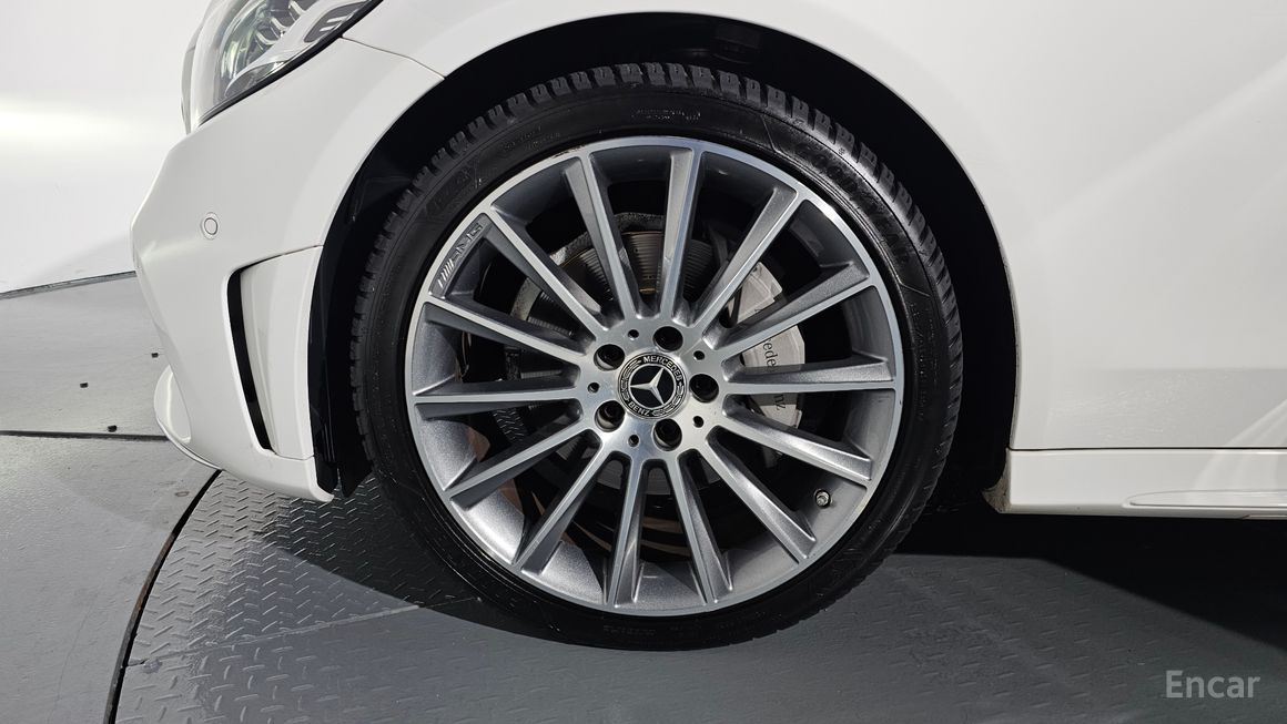 Mercedes-Benz C-Class - фото 4