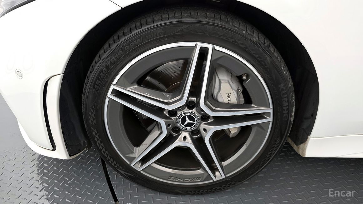 Mercedes-Benz CLS-Class - фото 4