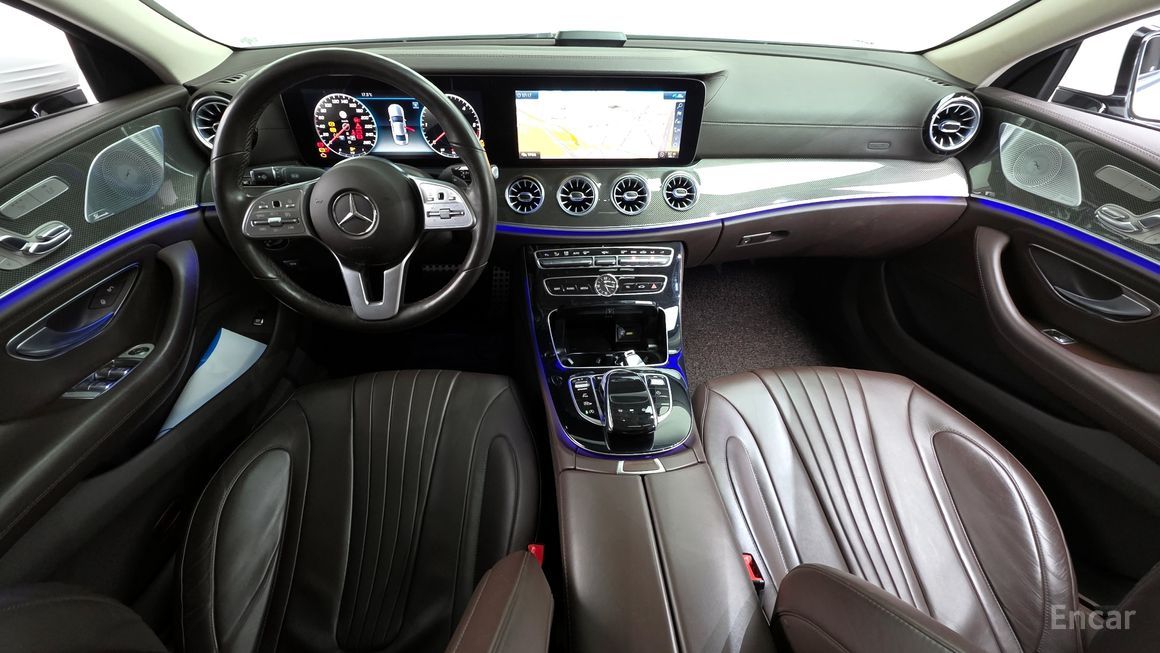 Mercedes-Benz CLS-Class - фото 6