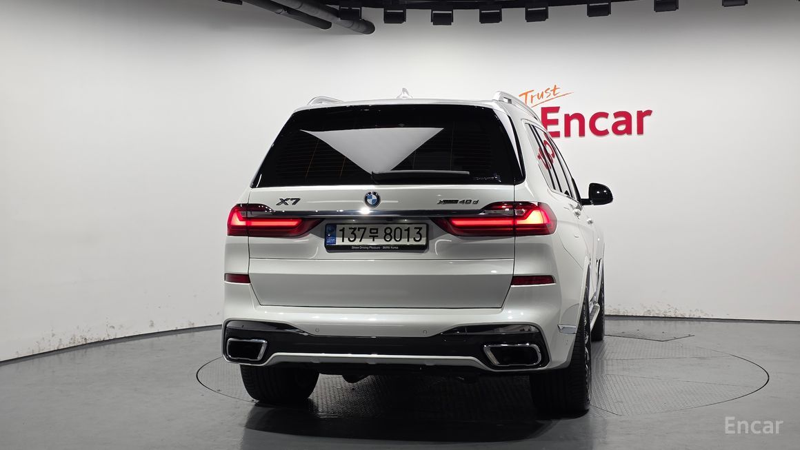 BMW X7 - фото 3