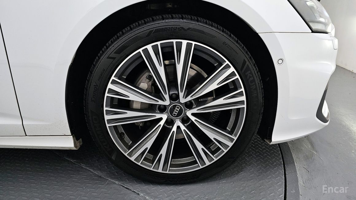 Audi A6 - фото 4