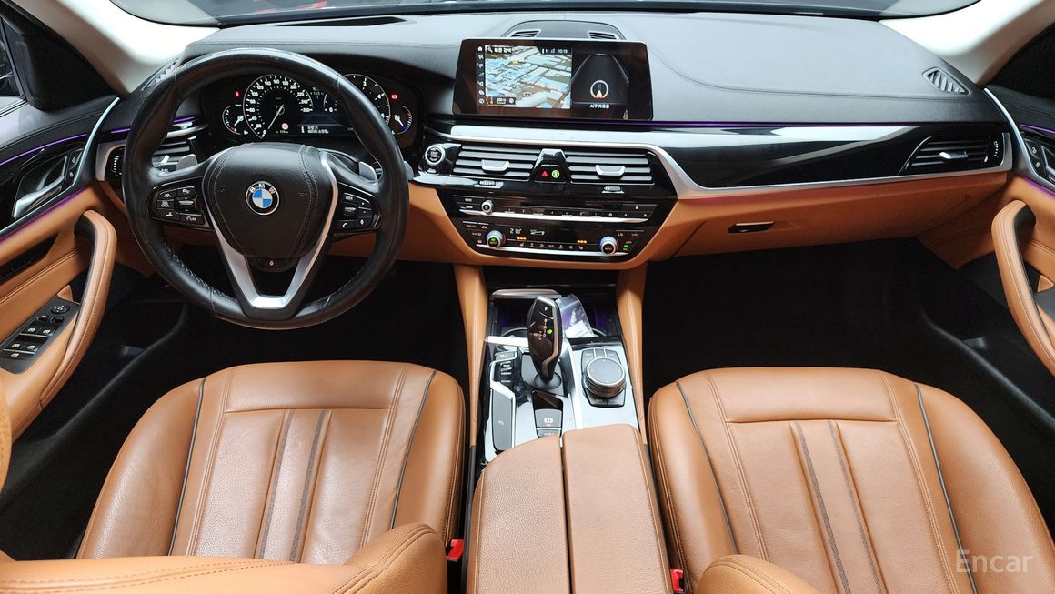 BMW 5 Series - фото 6