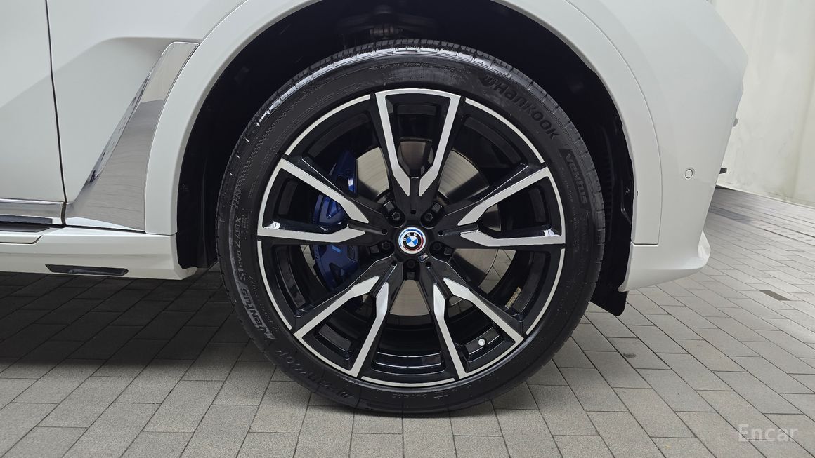 BMW X7 - фото 4