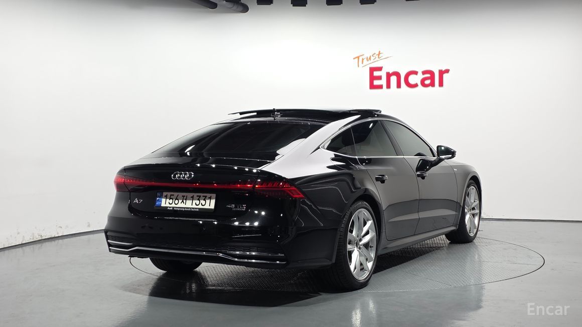 Audi A7 - фото 1