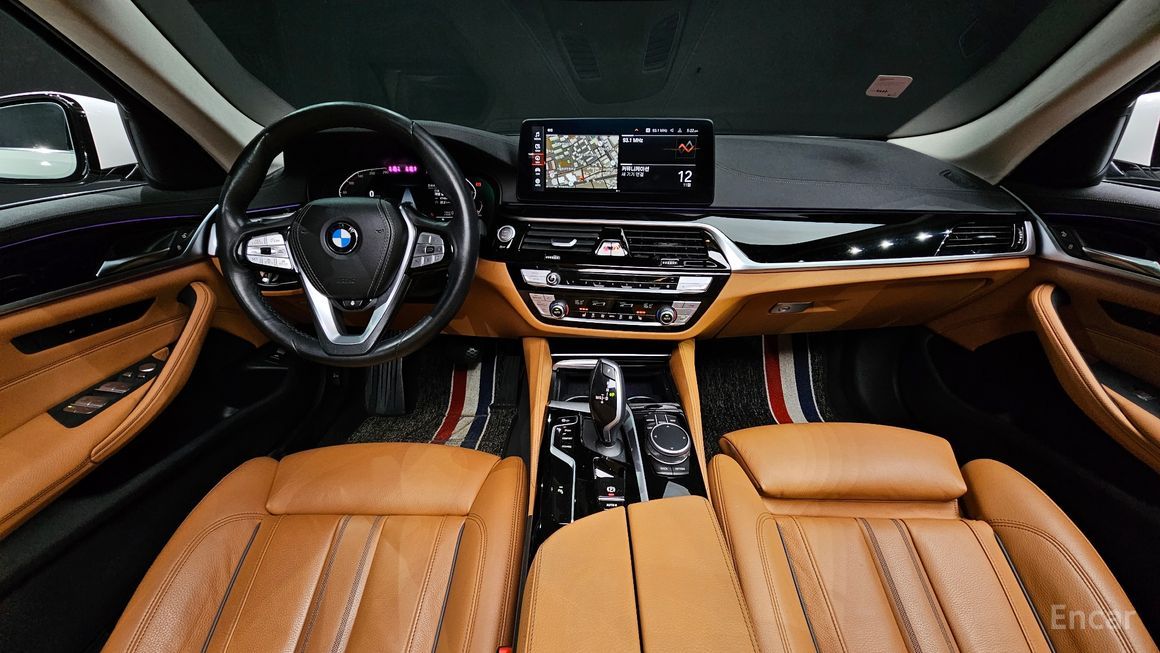 BMW 5 Series - фото 6