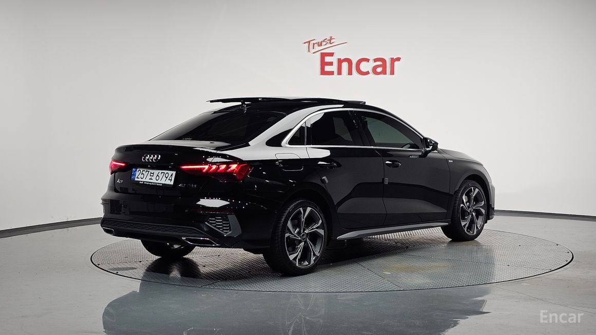 Audi A3 - фото 1